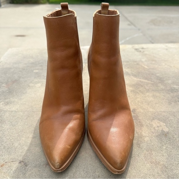 Marc Fisher Alva Pointy Toe Block Heeled Ankle Bootie Tan Leather Size 8.5 - Picture 3 of 13